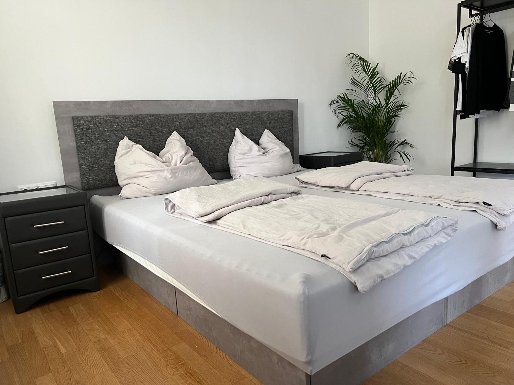 Loft Mit Kingsize Wasserbett Грац Екстериор снимка